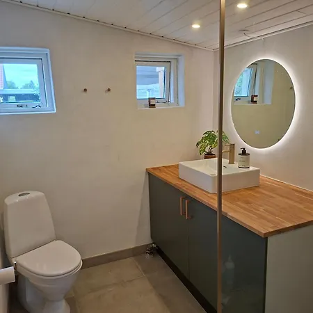 Bolig Med Sommerhusvibes, 80 Meter Fra Badesø *